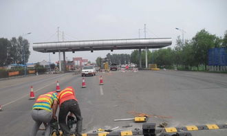 交通設(shè)施 道路劃線、停車場劃線與指示牌施工安裝的重要性